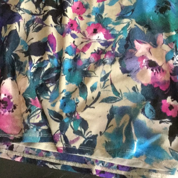 Top - Picture 3 of 3